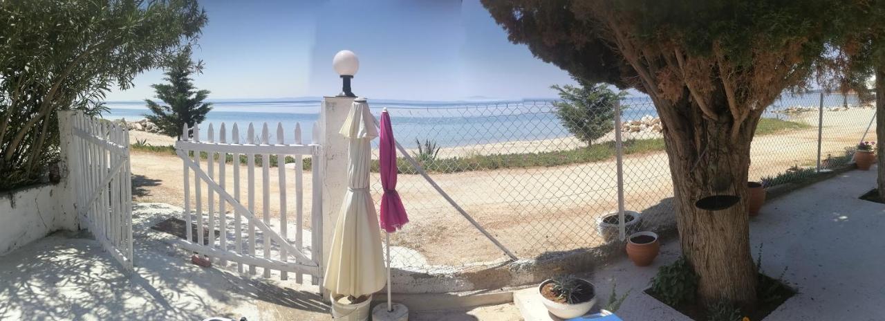 Porto Almira Beachfront House Nikiti  Exterior photo